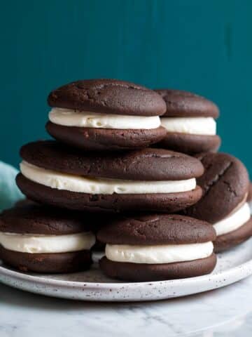 Chocolate Whoopie Pies with Marshmallow Filling Recipe
