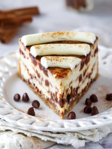 Cinnamon Roll Cheesecake Recipe