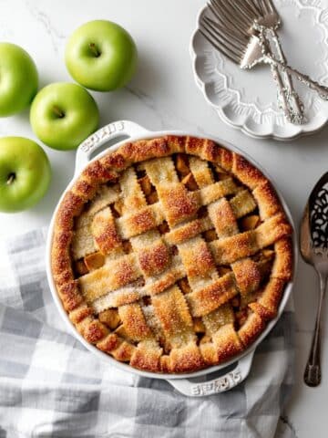 Classic Homemade Apple Pie Recipe