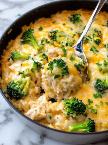 30 Minute One Pot Cheesy Chicken Broccoli Rice Casserole Recipe