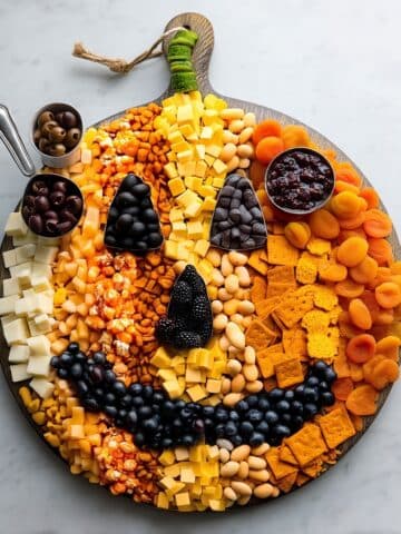 Pumpkin Charcuterie Board Recipe