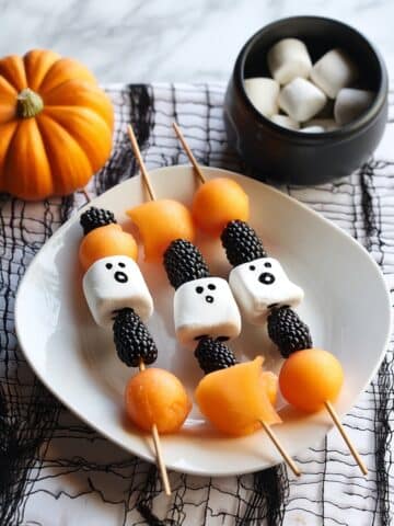 Simple Fruit Ghost Skewers with Marshmallows Recipe