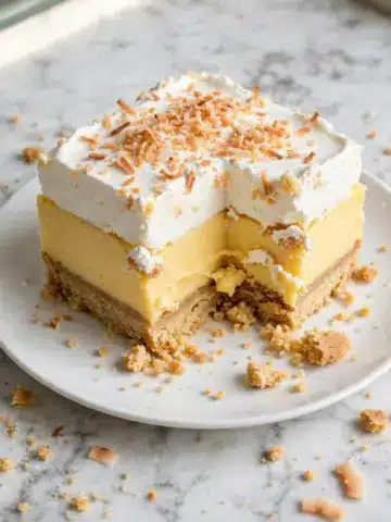 Coconut Cream Pie Bars (+Video) Recipe 7 Coconut Cream Pie Bars (+Video) Recipe